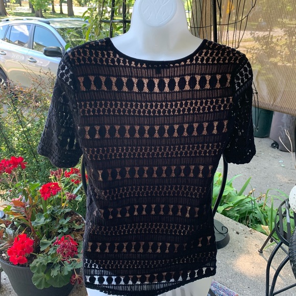 💜ANTHROPOLOGIE WOLVEN Black Lacework Top Womens Size S EUC - Picture 2 of 4